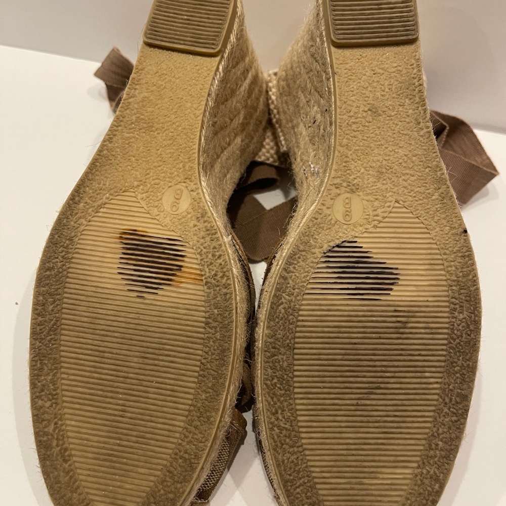 Coach wedges in neutral color. Brown lace up Sandals Sz 9 - Picture 5 of 11